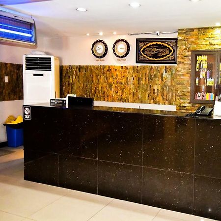 Casa Blanca Apartment Manila Eksteriør bilde